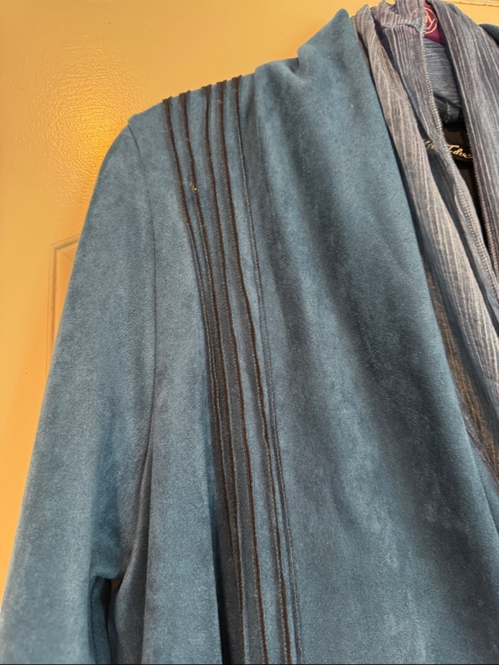 NWT Blue Suede Long Duster Coat Cutout Perforated Hem & attached sheer scarf SzM - Picture 5 of 11